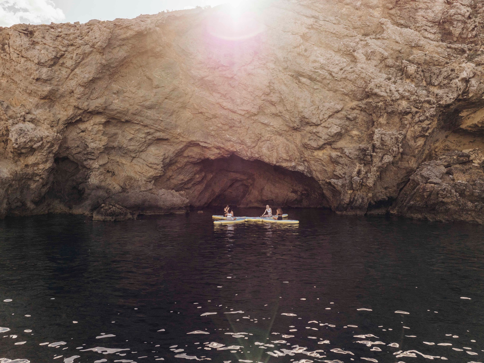 Clase de SUP Yoga en Cala Vadella