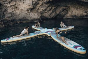 Clase SUP Yoga Ibiza: una experiencia mágica en Cala Vadella